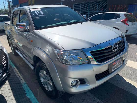 TOYOTA HILUX 2.7 SR 4X2 CD 16V FLEX 4P AUTOMÁTICO TOYOTA HILUX 2.7 SR 4X2 CD 16V FLEX 4P AUTOMÁTICO